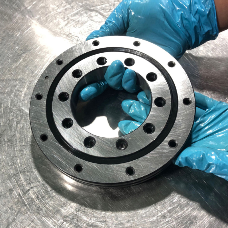 精密j9九游会(中国)九游会集团|官网滚子轴承怎么拆？详解拆卸步骤方法及注意事项